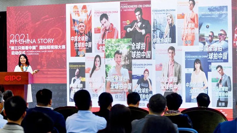 大学生如何加盟文化传媒公司？行业洞察与职业规划