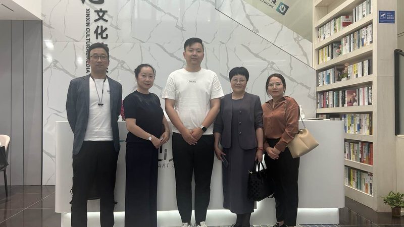 文化传媒公司岗位排名：揭秘行业高薪岗位与晋升路径**